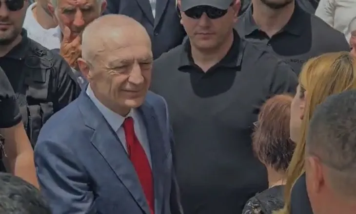 Ilir Meta i jep lamtumirën e fundit të atit, nën masa të rrepta sigurie