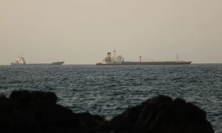 IMO pezullon planin e evakuimit nga Hormuzi pas sulmit të anijes pranë Omanit