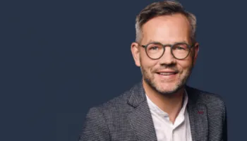 Ish-ministri gjerman pranon gabimin: BE e kushtëzoi padrejtësisht Kosovën
