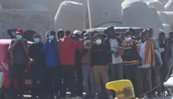 Ishin nisur nga Libia/ Greqia përballet me valë të re migrantësh, mijëra persona shpëtohen pranë Kretës