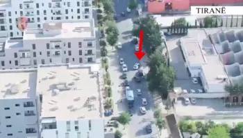Ishin pjesë e një grupi kriminal që shiste armë zjarri, arrestohen 4 persona në kryeqytet, shpallen në kërkim dy të tjerë