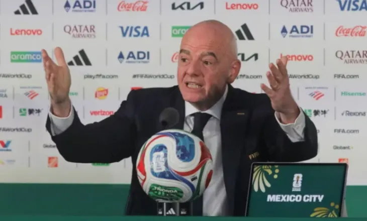 Italia jashtë Botërorit, Infantino ironizon: Kualifikohesh me 64 skuadra, ose ndoshta me 208…