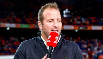 “Japonezët janë të gjithë njësoj”; Van der Vaart kërkon falje pas deklaratës së tij në Botëror