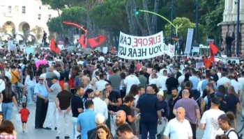 Jesuralem Post: Si depërtoi retorika antisemite në protestat anti-Kushner në Shqipëri