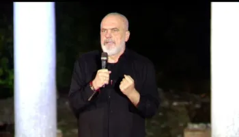 “Ju përshëndes nga Parisi, sa bukur Vjena”/ Rama nuk i ndahet blogerëve: Dalin në Instagram me lloj-lloj kremrash, thonë gjëra të pavërteta për ‘likes’ dhe ‘followers’