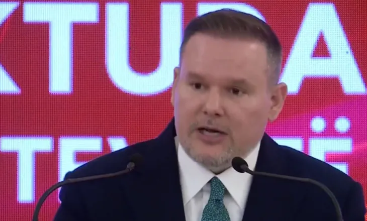Kabllot ajrore drejt zhdukjes, ministri Demo prezanton planin për modernizimin e infrastrukturës urbane