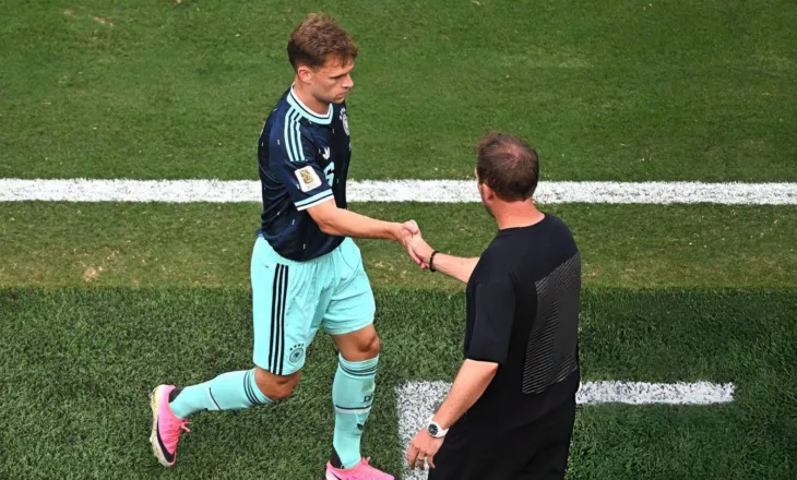 “Kë të lë në stol?!” Trajneri i Gjermanisë acarohet me pyetjen për Kimmich