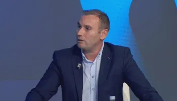 “Keqqeverisje dhe arrogancë”/ Bushkolaj: Po t’i pyesin deputetët për Komandant ‘Sulltanin’, mund të thonë është Rama