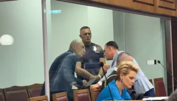 Kërkesa për transmetim ‘live’ të seancës dhe dalja nga kafazi i xhamit, GJKKO rrëzon Metën, pranon aksesimin e provave në USB