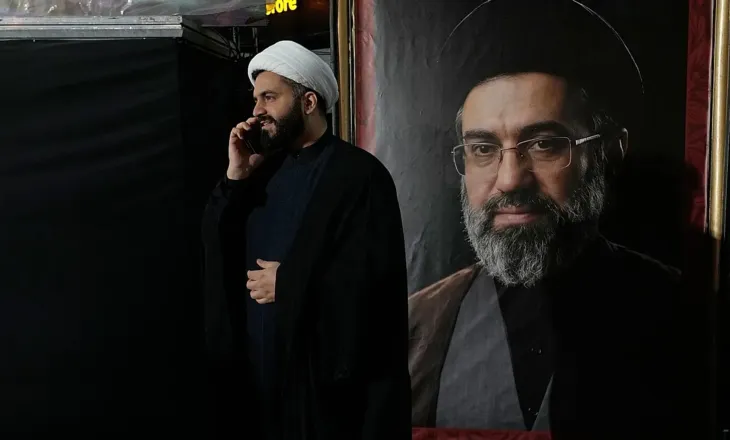 Khamenei – iranianëve: Ruani unitetin kombëtar, vetëm kështu pengojmë komplotet e armikut!