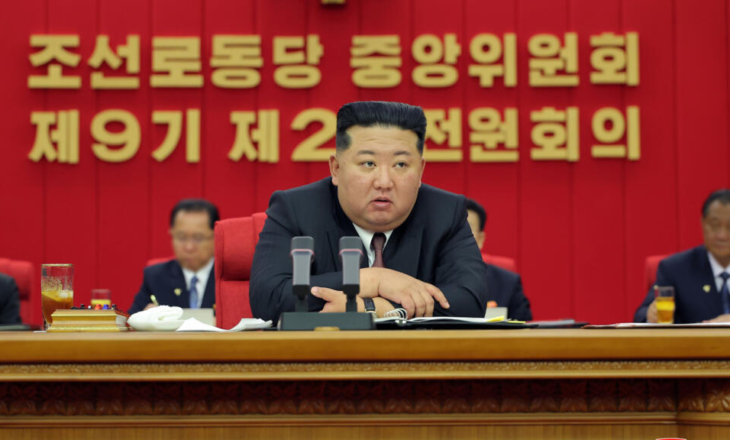 Kim Jong Un: Koreja e Veriut përshpejton programin bërthamor