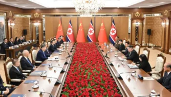 Kim Jong – un pret në Phenian Xi Jinping