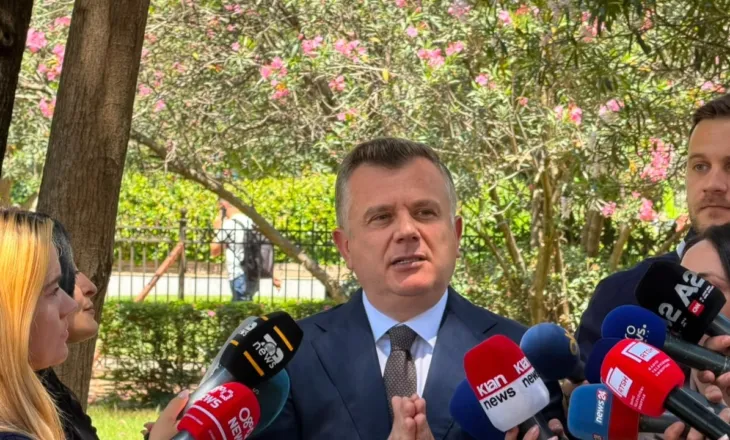 “Kollaj t’u sillesh rrotull protestave të sotme me fjalë boshe dhe konspiracione”, Balla për Spiropalin: S’ka ardhur në mbledhje, kur t’i shtrojë shqetësimet do ta dëgjoj