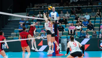 Kombëtarja e femrave zhgënjen në Rumani, humbet 3-0 ndaj vendaseve në Ligën Europiane të Volejbollit