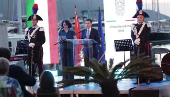 Koncerti italian në Marina Orikum, kantautori i njohur Mario Venuti dhuron emocione për publikun vlonjat e jo vetëm