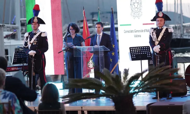 Koncerti italian në Marina Orikum, kantautori i njohur Mario Venuti dhuron emocione për publikun vlonjat e jo vetëm