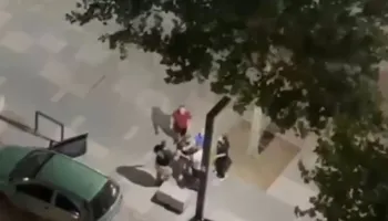 Konfliktohen disa persona në bulevardin ‘Ismail Qemali’ në Vlorë, ndërhyn policia