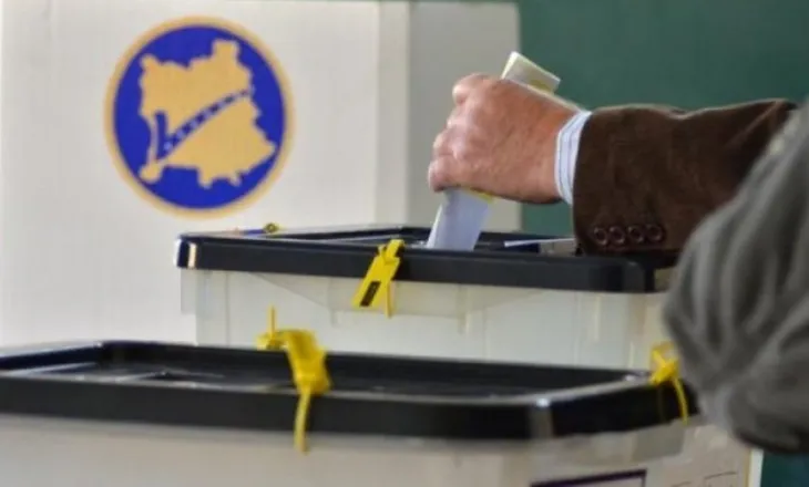 Kosova në zgjedhje, për herë të tretë brenda 16 muajsh! 2 mln banorë u drejtohen kutive të votimit