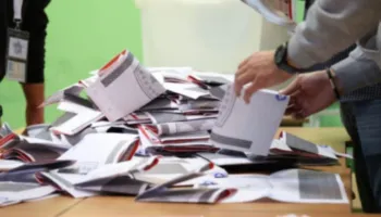 Kosova numëron votat, KQZ: Vetëvendosje e para në Suharekë dhe Prizren