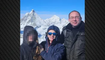 Krim horror në Holandë, 15-vjeçarja vrau me thikë prindërit dhe u dërgoi fotot shokëve të klasës