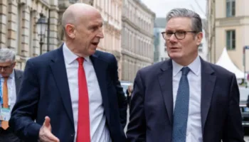 Kriza në Downing Street/ Ministri i Mbrojtjes britanik dorëhiqet: Starmer nuk siguron burimet e nevojshme për të mbrojtur vendin