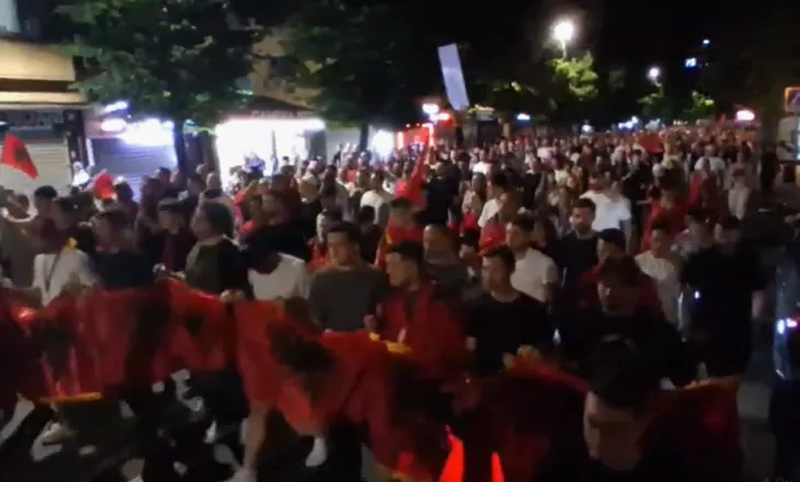 “Kujdes, është provokim”, çfarë ndodhi në protestën e qytetarëve