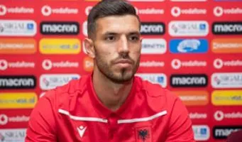 Kuqezinjtë “pensionistë” vrapojnë drejt FSHF për tu pajisur me licencën e trajnerit UEFA A