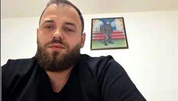 ‘Kur babai im luftonte me plumbat, Taulant Balla paloste milionat’, Reagon ashpër dhe djali i Tahir Sinanit