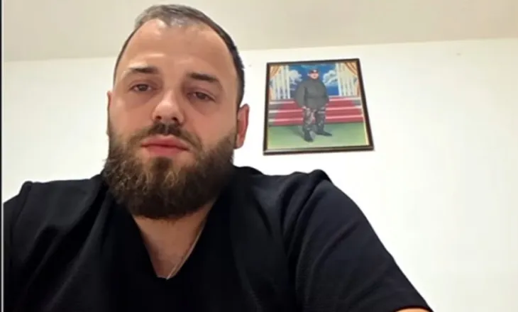 ‘Kur babai im luftonte me plumbat, Taulant Balla paloste milionat’, Reagon ashpër dhe djali i Tahir Sinanit