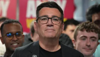 Kush është Andy Burnham, kryeministri i ardhshëm i Britanisë së Madhe