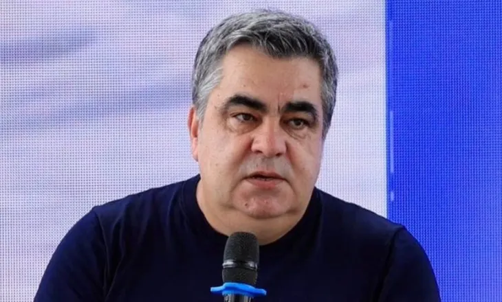 Kush mendon se do bëjë revolucion me gijotinë në bulevard, do të marrë përgjigjen që meriton