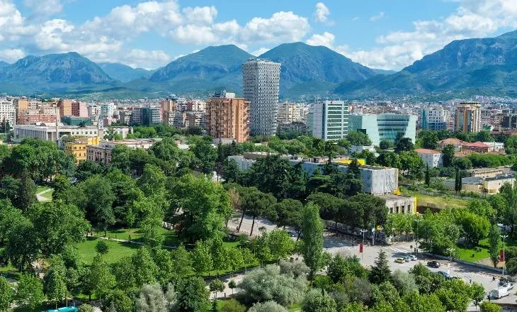 “La Repubblica”: Nga Tirana në Berat, Shqipëria përtej Adriatikut dhe Jonit, mes bunkerëve, vreshtave dhe qytetërimeve të lashta