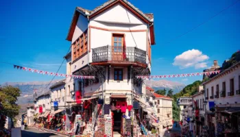 “Le Routard” për Shqipërinë: Një ftesë për të zbuluar natyrën, kulturën dhe mikpritjen shqiptare