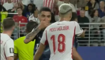 “Ligji i Vinicius Junior” shkakton “viktimën” e parë në Botëror (video)