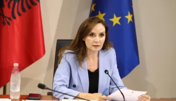 Liria e medias dhe pavarësia e AMA-s, Tabaku: Shqipëria ende përballet me sfida serioze