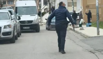 Lirohet polici që i dha celularin Veliajt gjatë transferimit në burg
