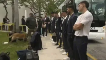 Lojtarët e Uruguajit u kontrolluan me qen antidr*gë dhe detektorë ek*plozivësh para Kupës së Botës