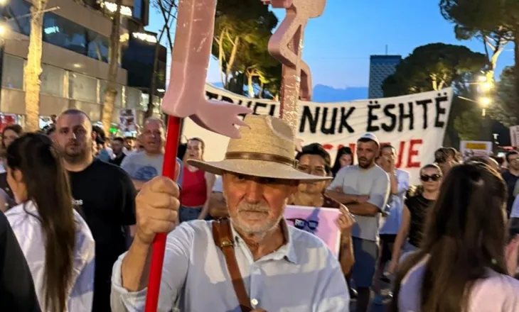 Lubonja për “Le Monde”: “Revolucioni i flamingove” kundër Ramës, korrupsionit dhe projektit të Kushner