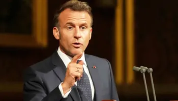 Macron: Europa duhet të jetë në tryezën e negociatave për Ukrainën
