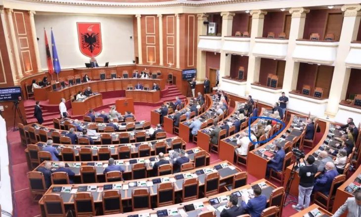 Marjana Koçeku mungon në seancë, ja kush është ulur në vendin e saj