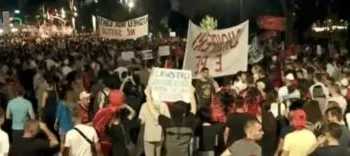 Masa kilometrike e protestuesve/ Nis marshimi në rrugët e kryeqytetit: Rama jepe dorëheqjen