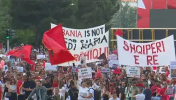 Mbahet protesta e 12 për Zvërnecin, marshim drejt Kryeministrisë dhe 5 kërkesa politike