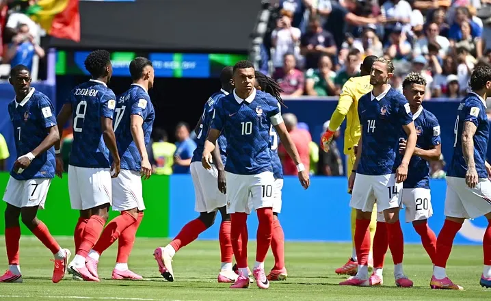 Mbappé mposht Senegalin dhe bëhet golashënuesi më i mirë në historinë e Francës