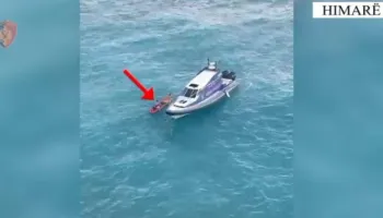 Mbetën në det të ‘hapur’ me kajak/ Policia e Himarës u vjen në ndihmë 5 turistëve në Gjirin e Filikurit