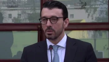 “Mbikalimi i Rinasit shembet pas sezonit veror”, ministri Karakaçi: Projekti i ri me 4 korsi