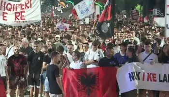 Mbyllet protesta e 16-të para kryeministrisë, qytetarët nisin marshimin