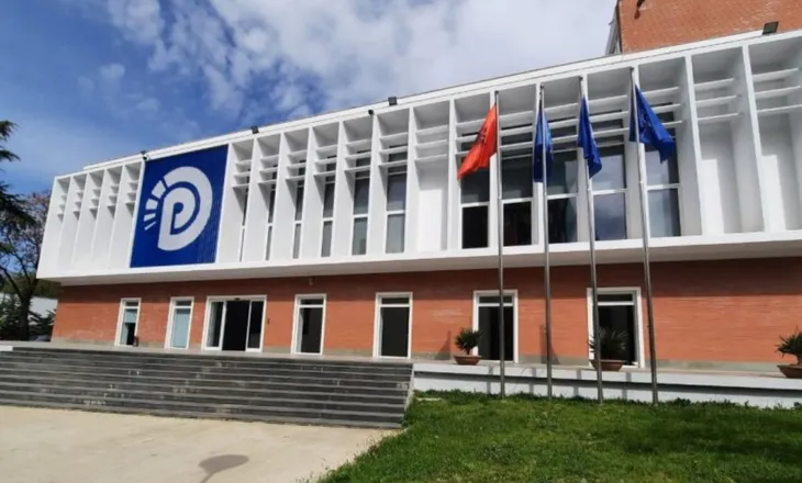 Më 1 korrik, PD mbledh Këshillin Kombëtar, zgjidhet kryetari dhe Kryesia e re