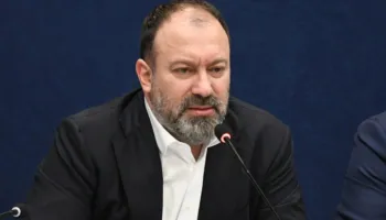 “Më 21 janar na fluturonin plumbat mbi kokë”/ Deputeti i PS krahason protestat