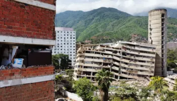 Më shumë ekipe kërkimi mbërrijnë në Venezuelë, por shpresat për gjetjen e të mbijetuarve shuhen