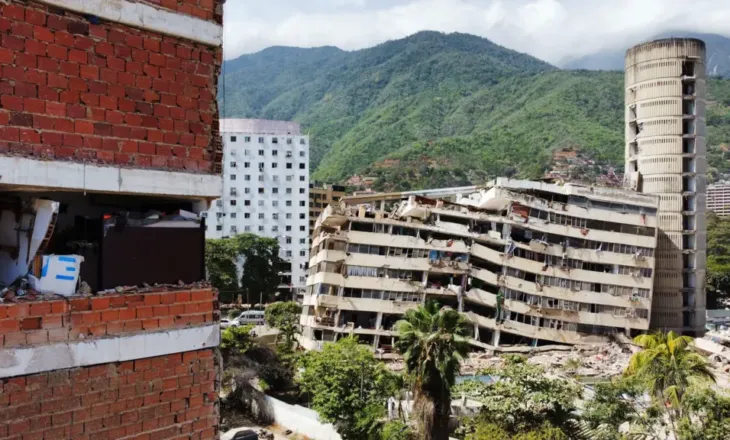 Më shumë ekipe kërkimi mbërrijnë në Venezuelë, por shpresat për gjetjen e të mbijetuarve shuhen